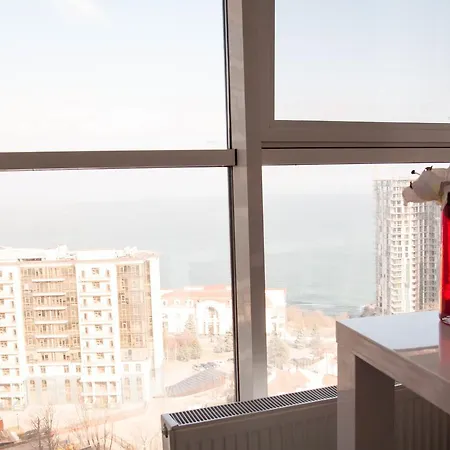 Аркадия, 9 Жемчужина! Панорамные окна, вид на море с высоты 17 этажа!